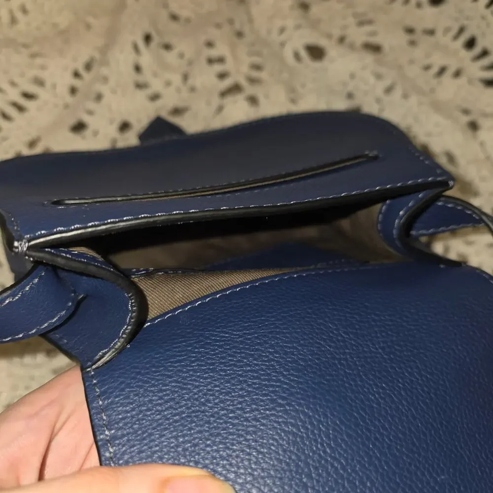 Chloé Marcie Small Saddle Crossbody Bag Navy Blue Grained Leather Gold Hardware